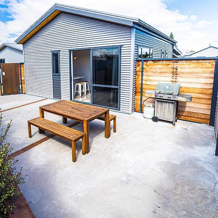 Twizel Cottages ภายนอก รูปภาพ