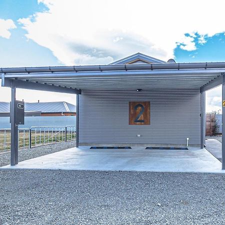 Twizel Cottages ภายนอก รูปภาพ