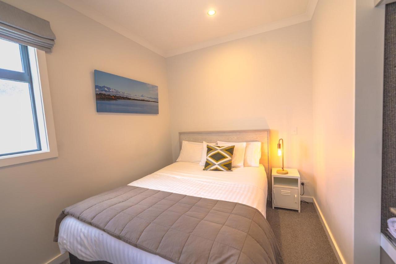 Twizel Cottages ภายนอก รูปภาพ